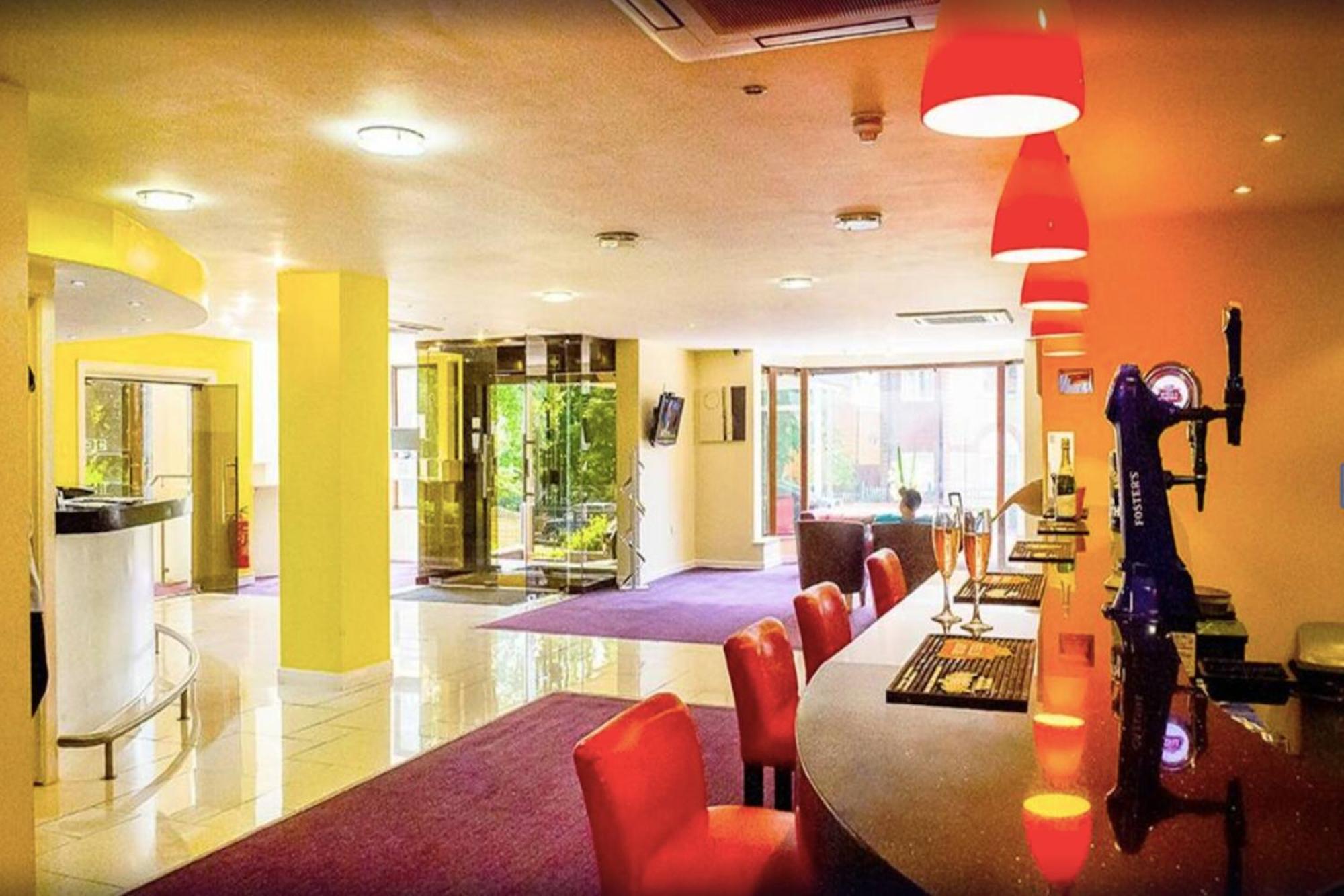 The Luton Hotel Eksteriør billede